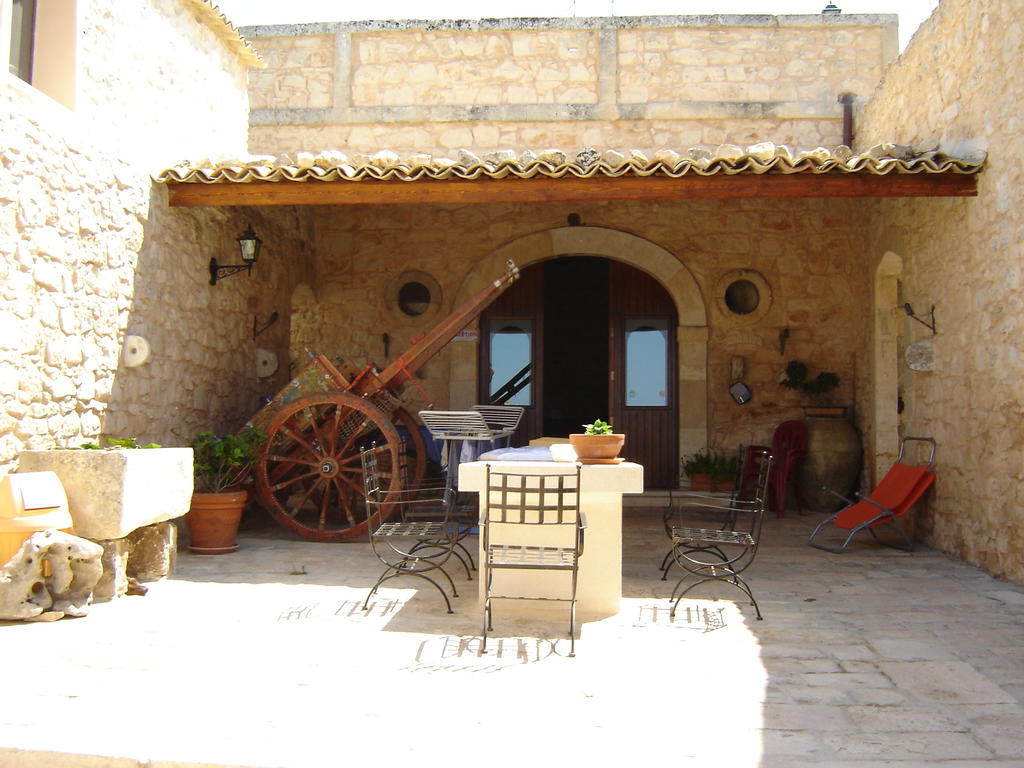 Agriturismo Al Casale Donnafugata Extérieur photo